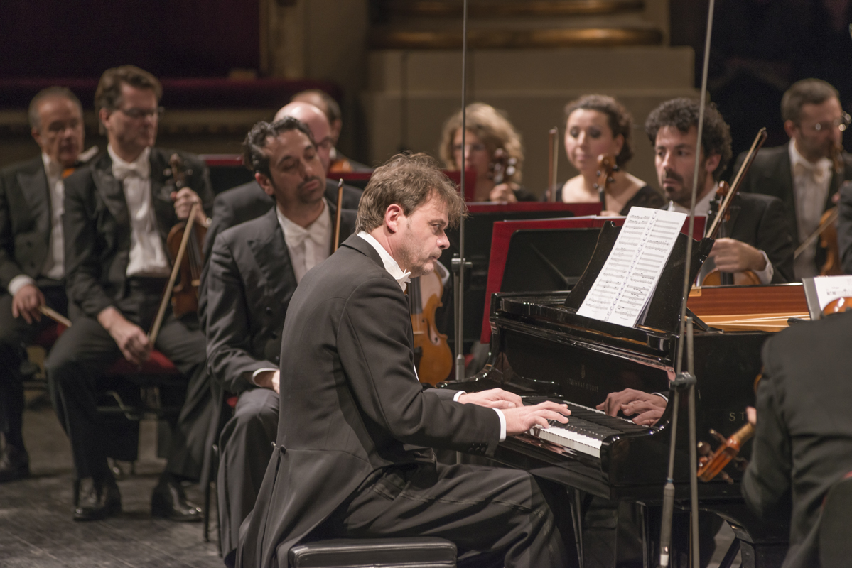 Dantone torna con la Filarmonica tra Haydn e Mozart