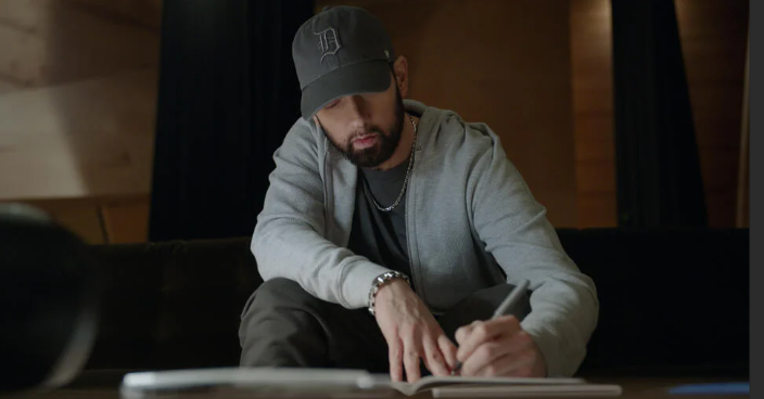 Stans, il docufilm sulla fandom profonda di Eminem