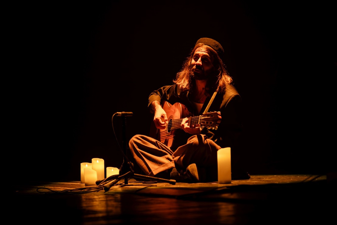 Alessio Bondì torna live per il tour estivo