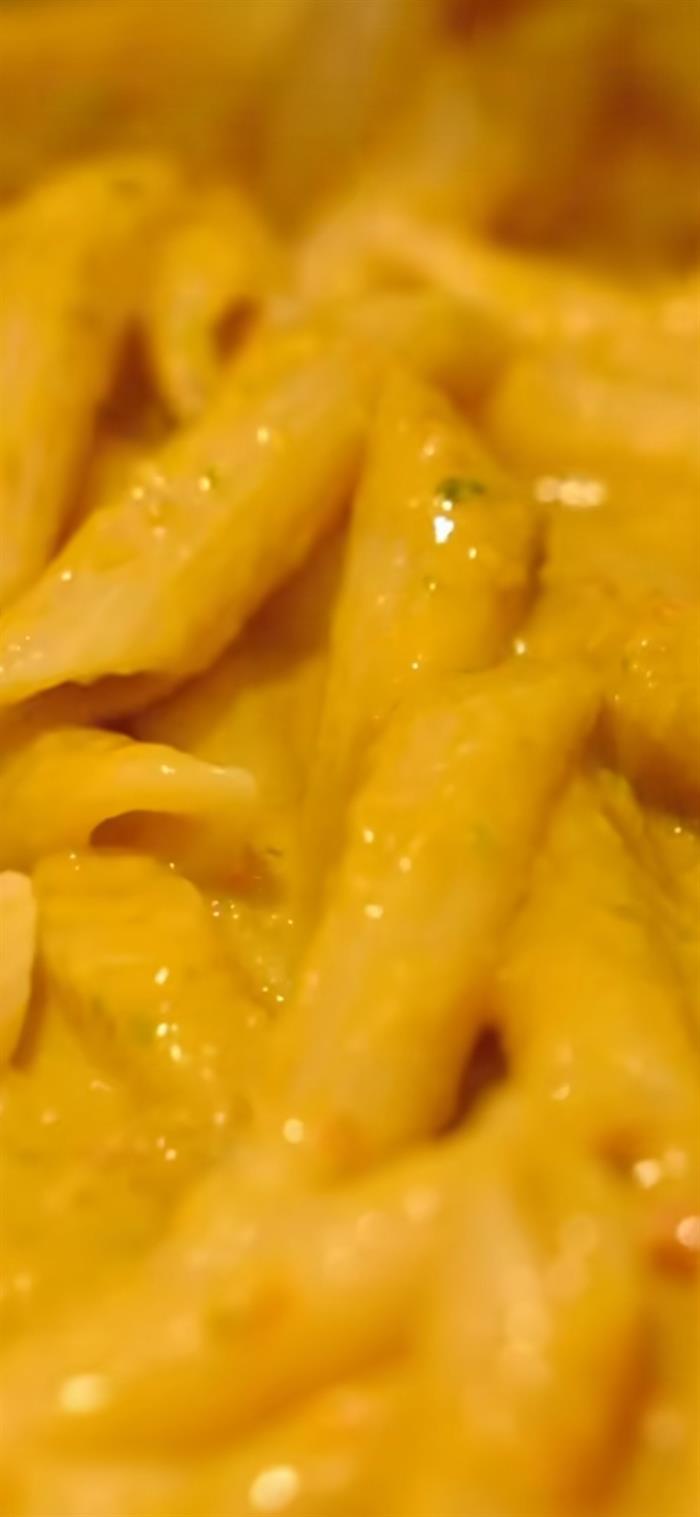 PENNETTE CON CREMA DI TONNO