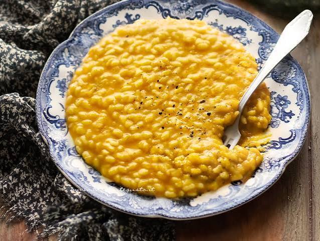 Risotto alla zucca: un primo piatto cremoso e autunnale