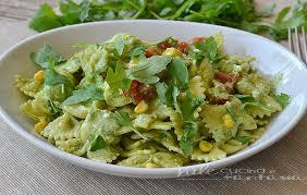 Farfalle Fredde con Pesto di Rucola e Pomodorini