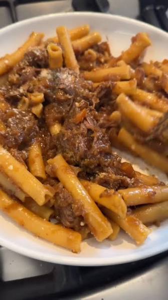 Genovese napoletana con spezzatino