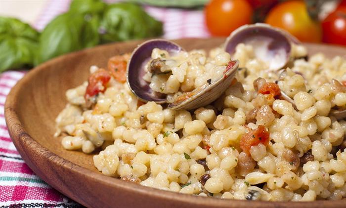 Fregola sarda con arselle (vongole)