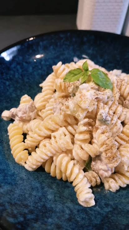 Pasta panna e speck
