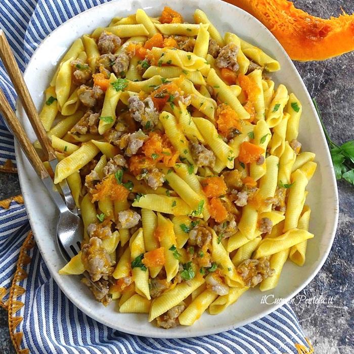 pasta zucca e salsiccia