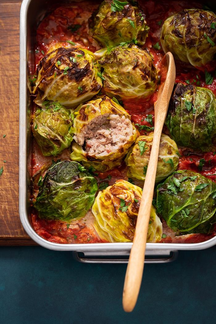 Involtini di verza al forno con riso e carne