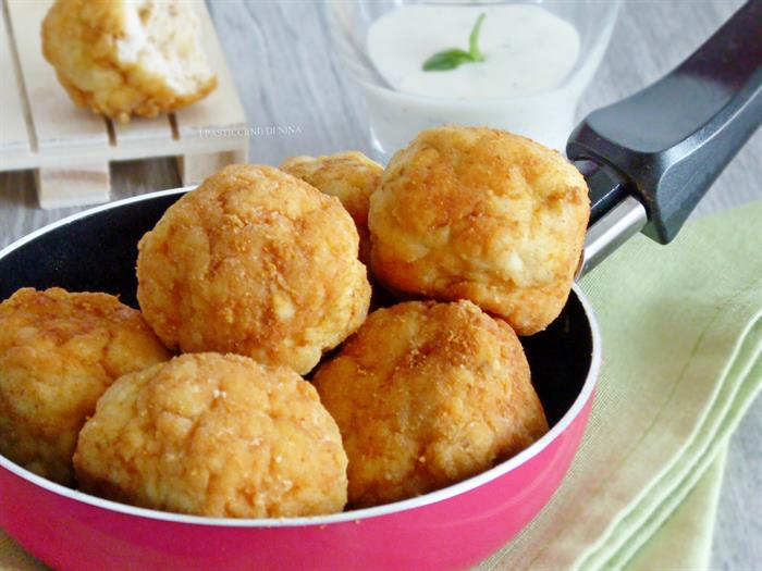 Polpette di tacchino e ricotta con salsa fresca allo yogurt
