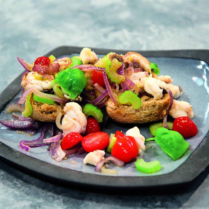Frisella con frutti di mare