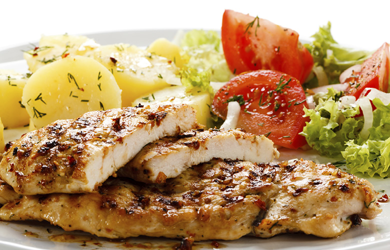 Tacchino alla Piastra con Insalata Mista