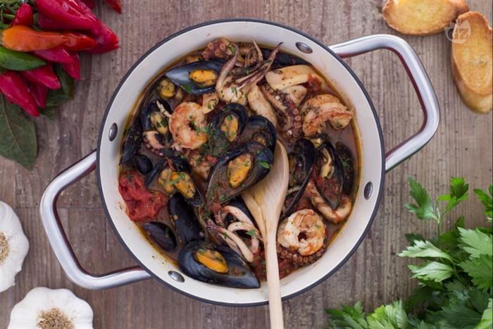 Zuppa di cozze alla napoletana