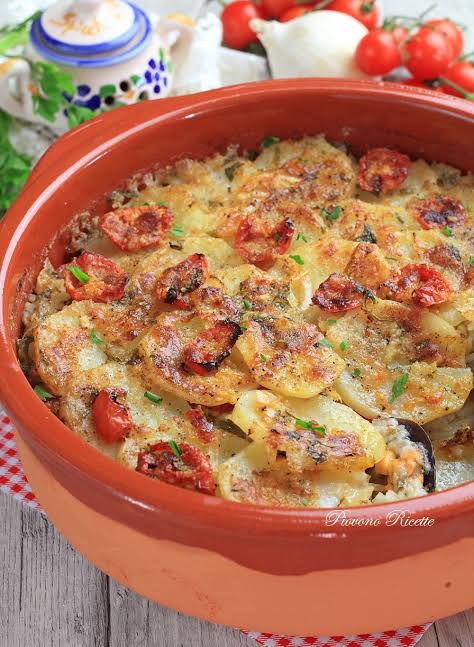 Tiella barese di cozze, patate e riso