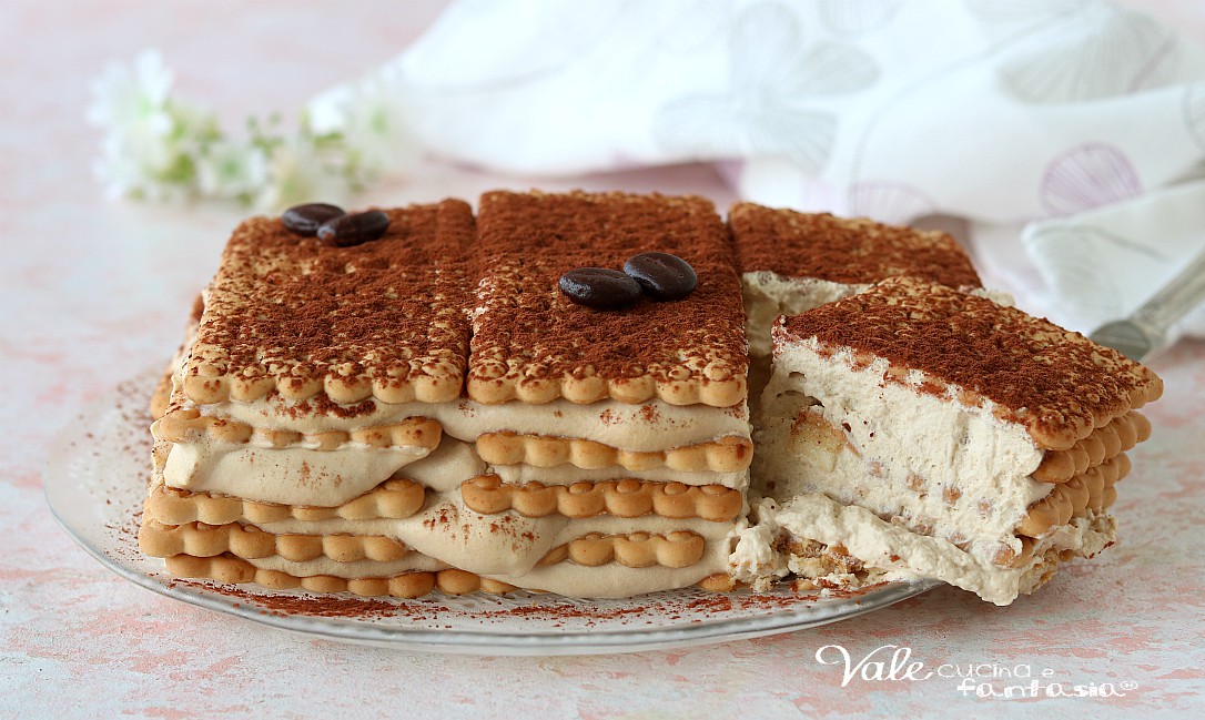 Semifreddo al caffè e biscotti