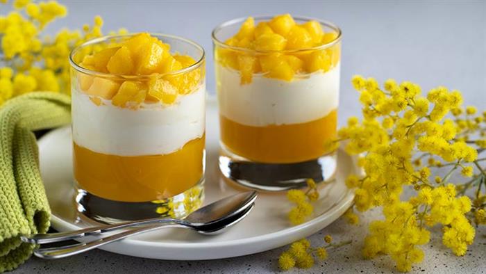 Coppette di Crema al Cocco e Mango