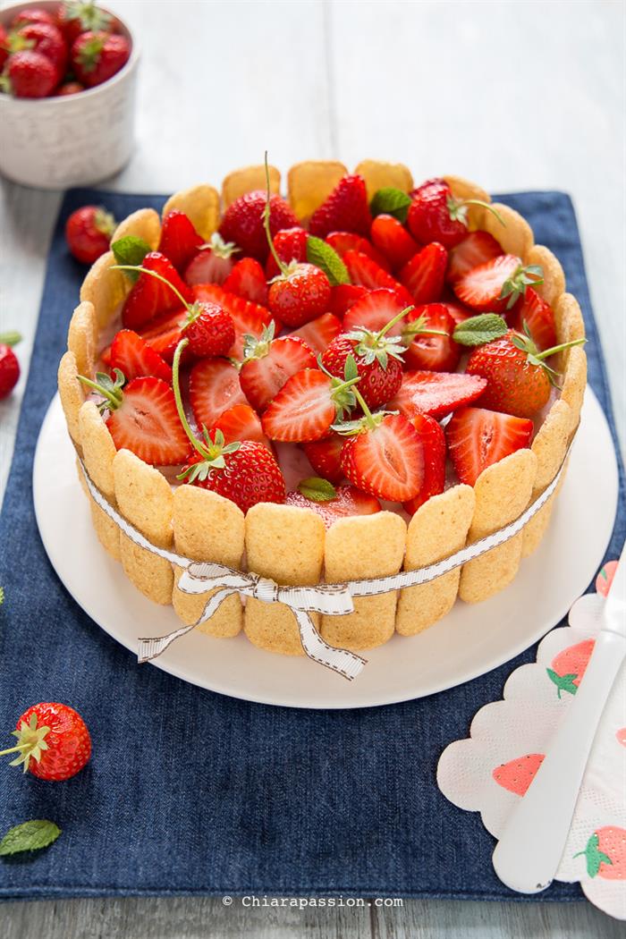 Tiramisù estivo alle fragole e limone
