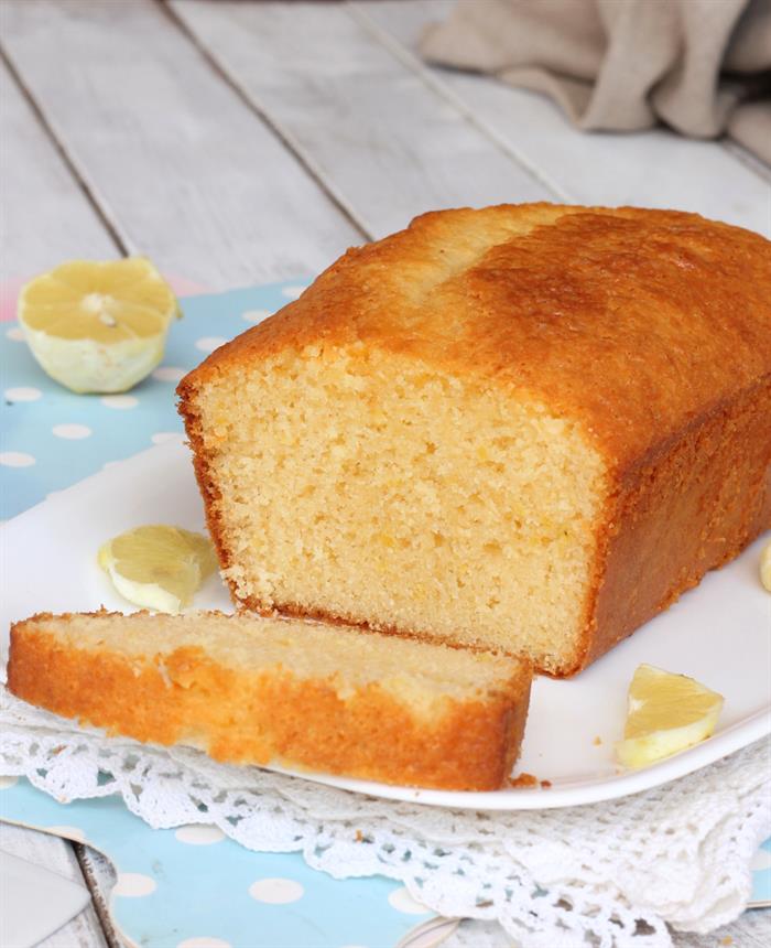 Plumcake al limone e yogurt