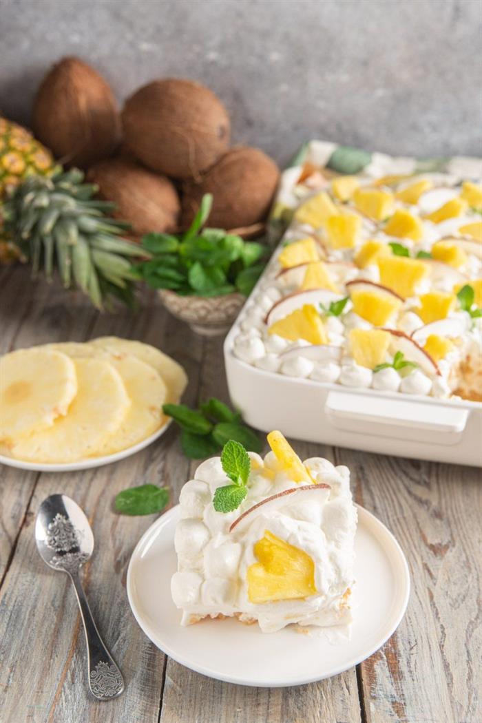 Tiramisù Estivo all’Ananas e Cocco