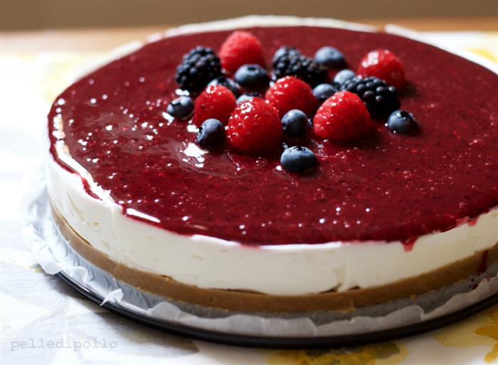 Cheesecake senza cottura ai frutti rossi