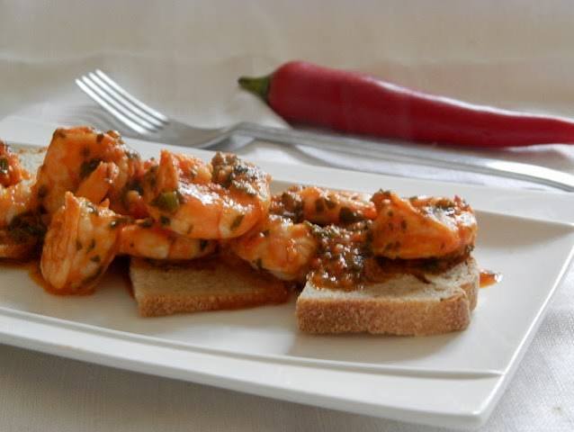 Crostini con Gamberi al Peperoncino