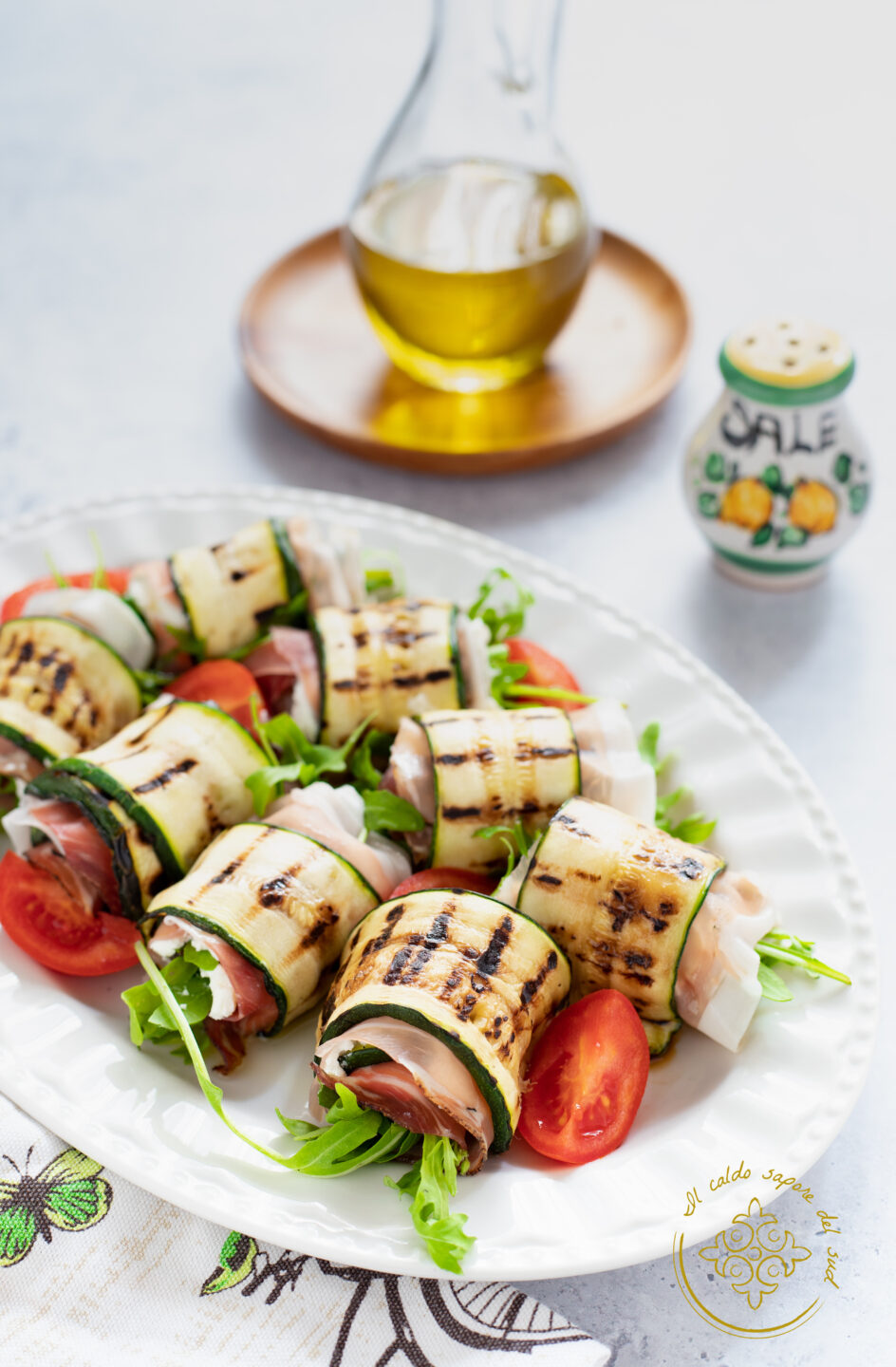 Rotolini di zucchine con formaggio e speck