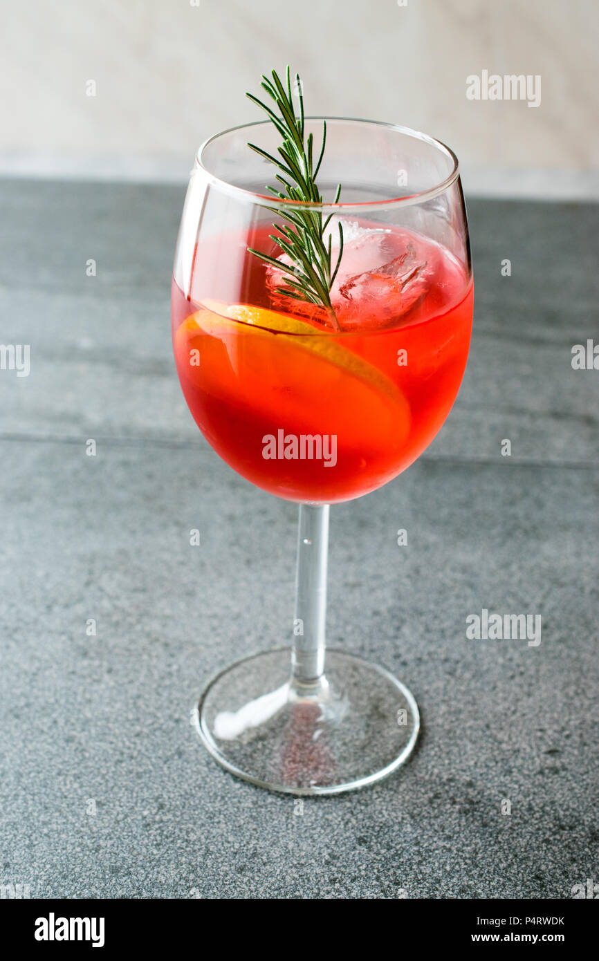 Spritz al Rosmarino e Agrumi