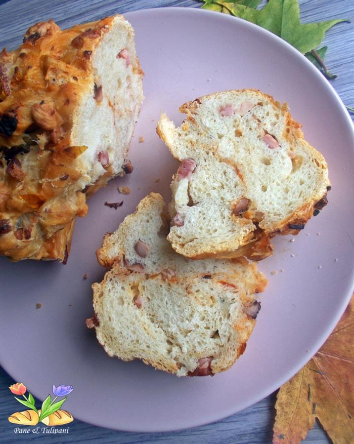 Pane con salumi fatto in casa