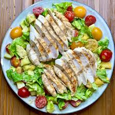 Insalatona di pollo grigliato