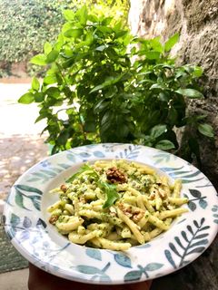 Trofie al pesto di rucola e noci