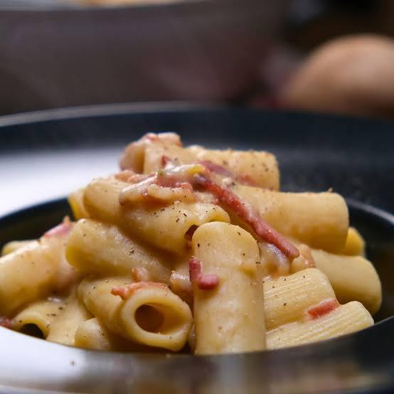 Pasta con patate e speck