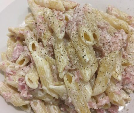 Pasta panna e prosciutto