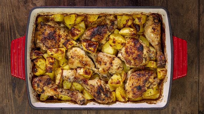 Pollo al limone con patate al forno