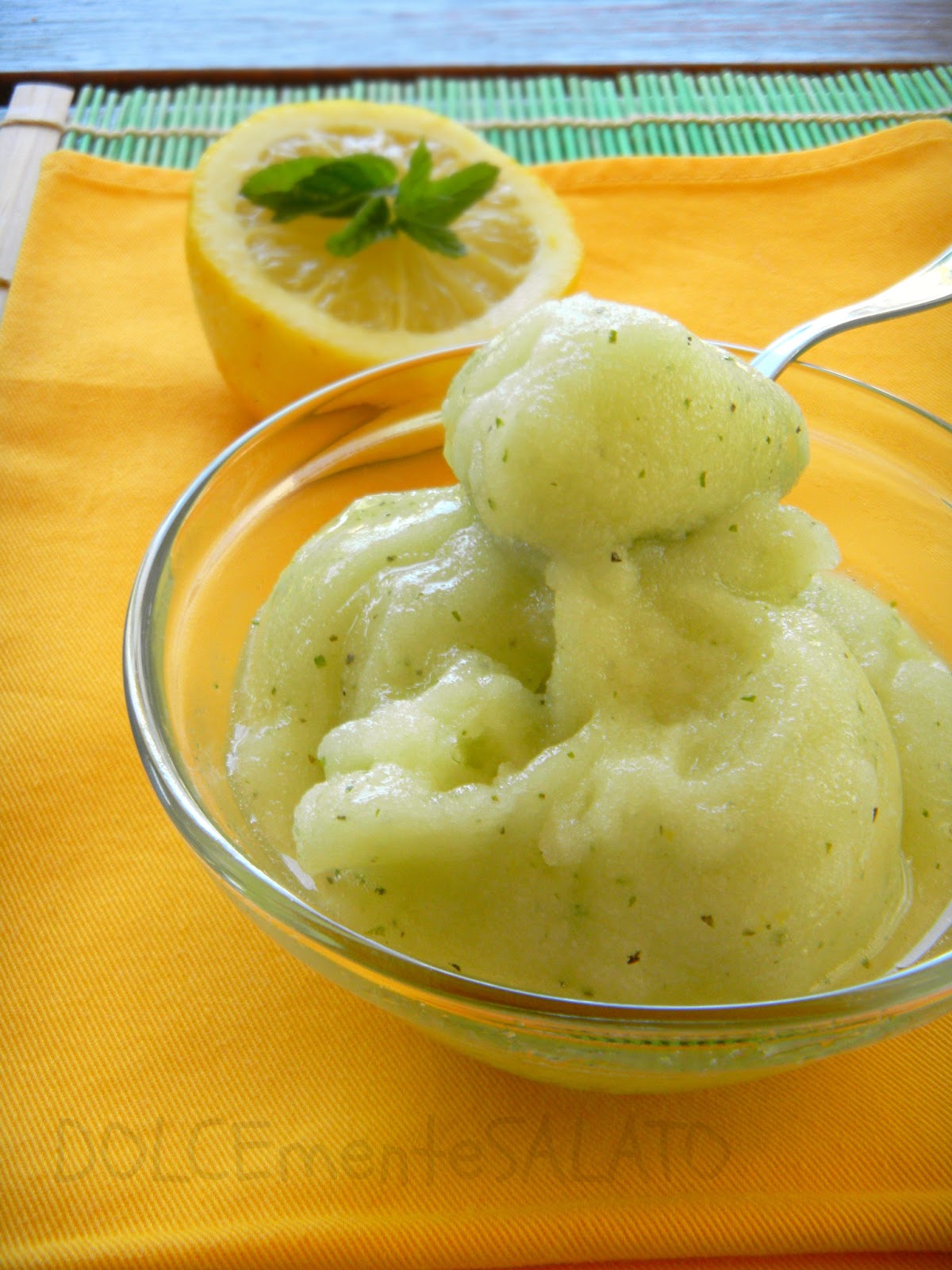 sorbetto al limone di Sicilia e menta,