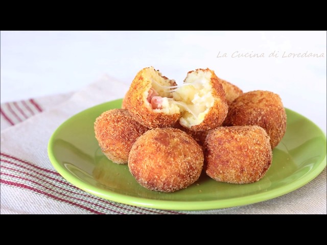 Polpettine di patate e speck dal cuore filante