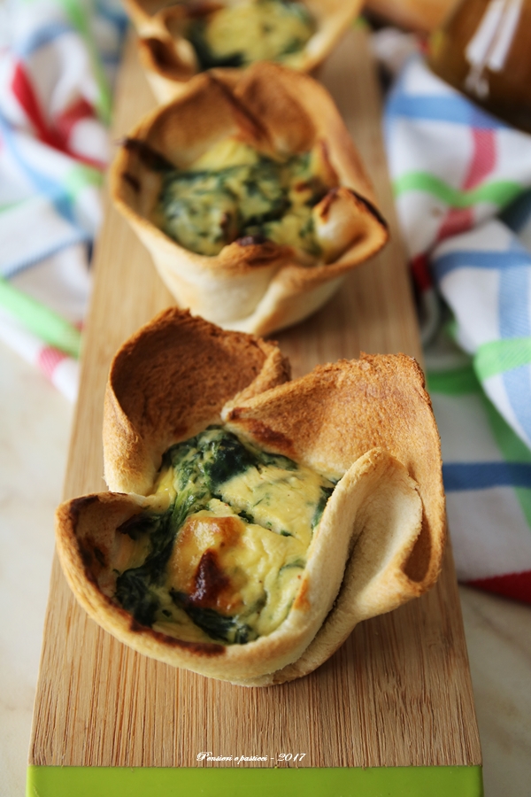 Cestino pasquale di pane intrecciato con verdure
